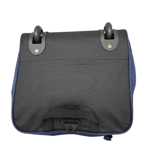 824H221 NWT Europa Ee 32" Collapsible Rolling Duffle Black - Picture 7 of 9